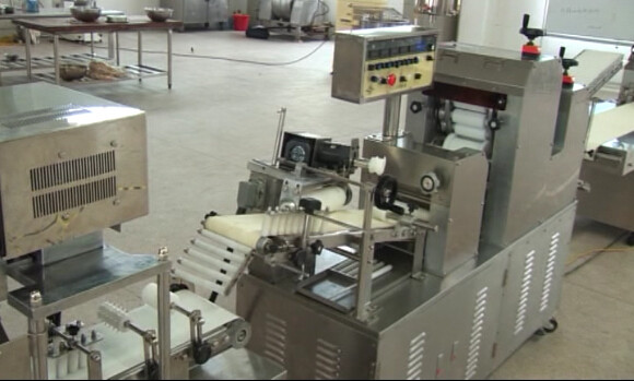 Промышленная автоматическая машина формировать теста, плюшка Steamd делая машину